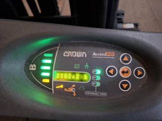 Three wheel front forklift Crown SC5340-1.6