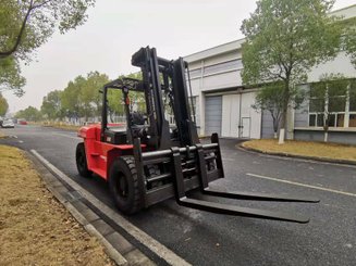 Four wheel front forklift Hangcha R100D - 4