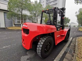 Four wheel front forklift Hangcha R100D - 2