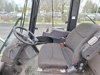 Four wheel front forklift Yale GDP140EC - 7