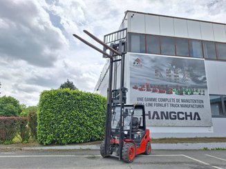 Four wheel front forklift Hangcha XF35D-2 - 1