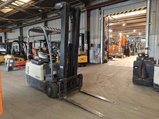 Three wheel front forklift Crown SC5340-1.6