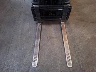Three wheel front forklift Crown SC5340-1.6