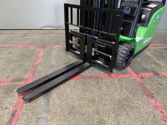 Three wheel front forklift Hangcha XC3-20i (CPDS20-XCY2G-SI)