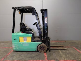 Three wheel front forklift Yale ERP16 ATF