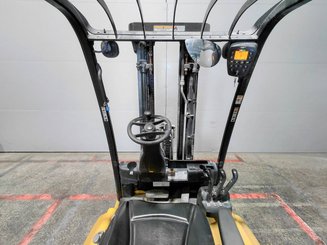 Three wheel front forklift Yale ERP18VT