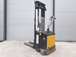 Pedestrian pallet stacker Caterpillar NSV16Ni - 5