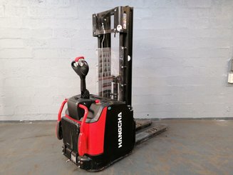 Stacker truck with folding platform Hangcha CDD16-AZ3S