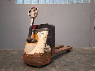 Pedestrian pallet truck Crown WP3015-1.6 - 10