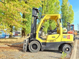 Four wheel front forklift Hyster H3.5FT