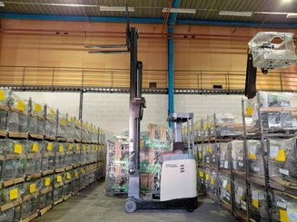 Reach truck Crown ESR5260-1.4 - 7