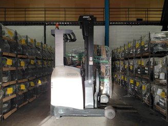 Reach truck Crown ESR5260-1.4 - 5
