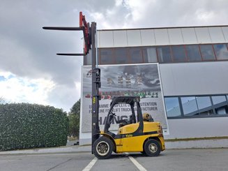 Four wheel front forklift Yale GLP45SVX5 - 8
