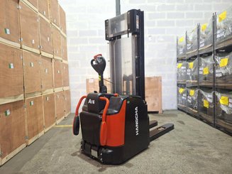 Stacker truck with folding platform Hangcha CDD16-AZ3S - 1