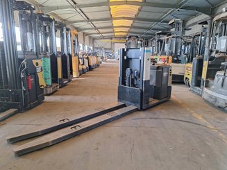 Low-level order picker Crown GPC3055-2.0 - 5