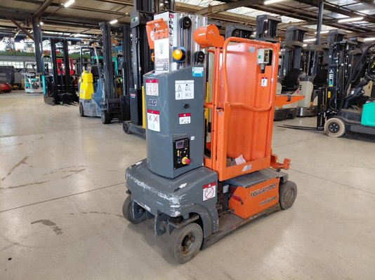 Vertical lift platform JLG TOUCAN DUO - 1