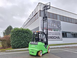 Four wheel front forklift Hangcha AE35-I - 8