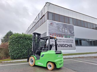 Four wheel front forklift Hangcha AE35-I - 3