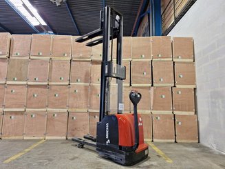 Pedestrian pallet stacker Hangcha CDD16-AC1-L - 1