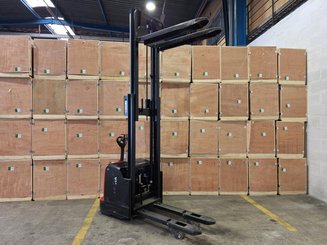 Pedestrian pallet stacker Hangcha CDD16-AC1-L - 2