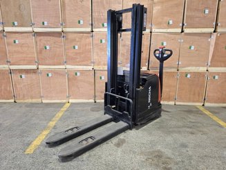 Pedestrian pallet stacker Hangcha CDD16-AC1-L - 3