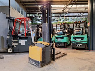 Pedestrian pallet stacker Mitsubishi SBP16N2I - 4