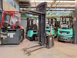 Pedestrian pallet stacker Mitsubishi SBP16N2I - 11