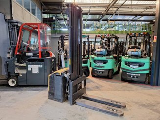 Pedestrian pallet stacker Mitsubishi SBP16N2I - 1
