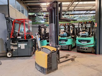 Pedestrian pallet stacker Mitsubishi SBP16N2I - 8