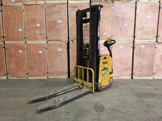 Pallet stacker Yale MS14 - 1