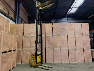 Pallet stacker Yale MS14 - 17