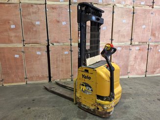 Pallet stacker Yale MS14 - 4
