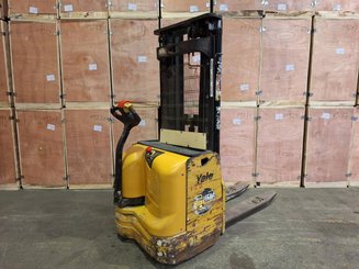 Pallet stacker Yale MS14 - 1