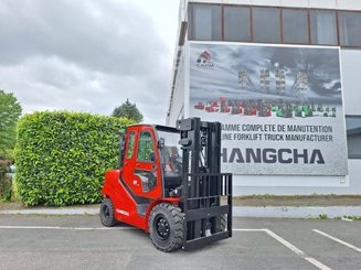 Four wheel front forklift Hangcha XF55D-2 - 2