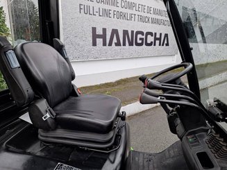 Four wheel front forklift Hangcha XC18i - 13