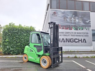 Four wheel front forklift Hangcha XC50i-600