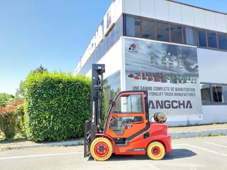 Four wheel front forklift Hangcha XF35G-2 - 2