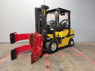 Four wheel front forklift Yale GLP35VX - 1