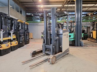 Reach truck Crown ESR5240-1.4 - 1