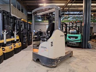 Reach truck Crown ESR5240-1.4 - 3