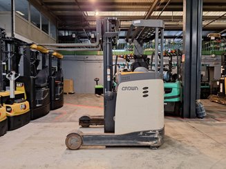 Reach truck Crown ESR5240-1.4 - 7