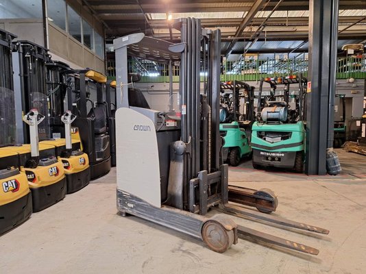 Reach truck Crown ESR5240-1.4 - 1