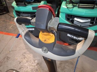 Pedestrian pallet truck Crown WP3015-1.6 - 12