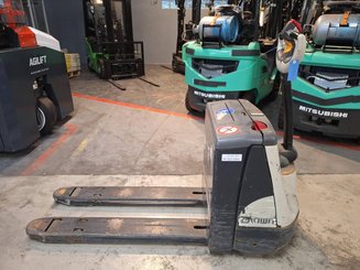Pedestrian pallet truck Crown WP3015-1.6 - 5