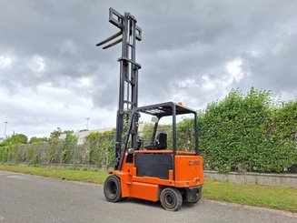 Four wheel front forklift Carer R45N5 - 8