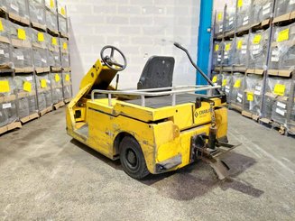 Tow tractor Charlatte TE206 - 4