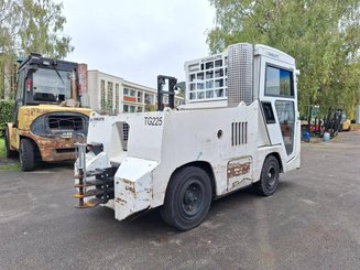 Tow tractor Charlatte TG225 - 3