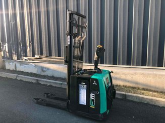 Stacker truck with folding platform Mitsubishi SBV12P - 5