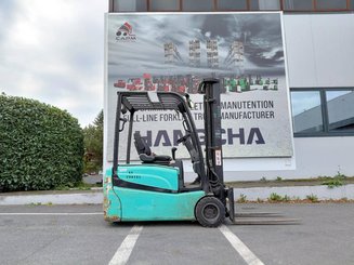 Three wheel front forklift Yale ERP16VTLWB - 5