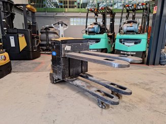Pedestrian pallet truck Caterpillar NPP20N2 - 1